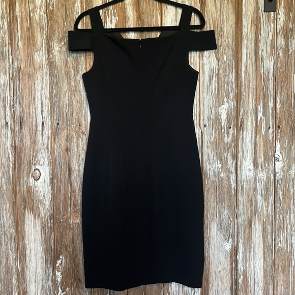 NWT WHITE HOUSE BLACK MARKET LBD OFF SHOULDER MIDI DRESS, size 6 - Picture 3 of 5
